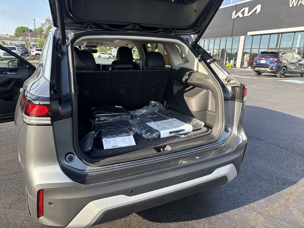 New 2026 Volkswagen Tiguan SE FWD image 42