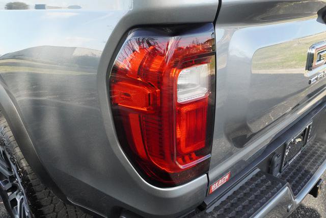 Used 2024 GMC Canyon AT4 w/ Technology Package image 37