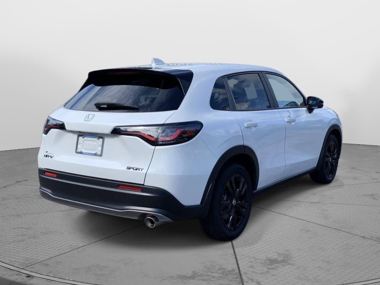 Certified 2026 Honda HR-V Sport image 3