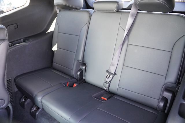 Used 2025 Buick Enclave Preferred image 18