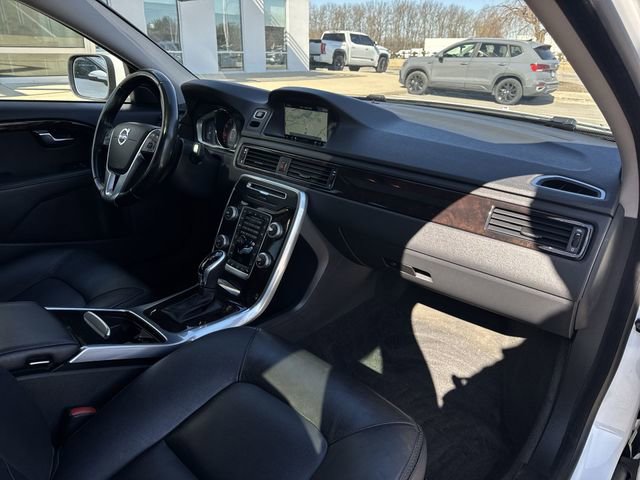 Used 2016 Volvo XC70 T5 Platinum w/ Climate Package image 29