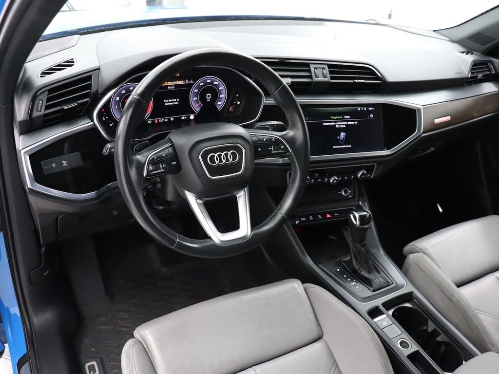 Used 2021 Audi Q3 2.0T Premium Plus w/ Premium Plus Package image 16