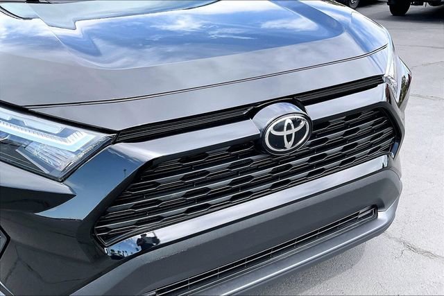 Used 2023 Toyota RAV4 XLE FWD image 32