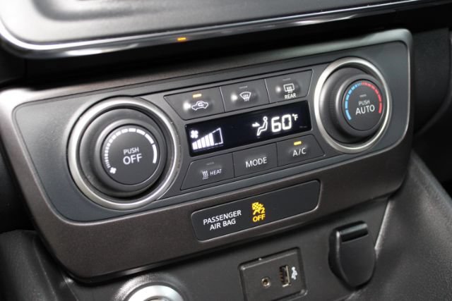 Used 2019 Nissan Leaf S w/ S Charge Package FWD image 19