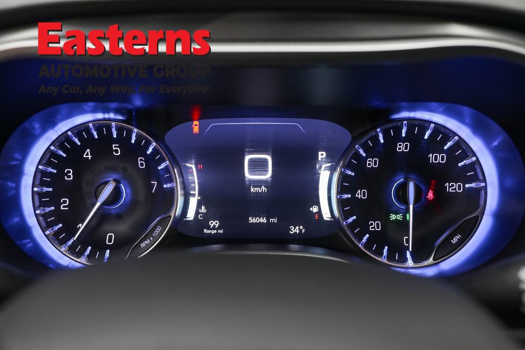 Used 2023 Chrysler Pacifica Touring-L FWD image 18
