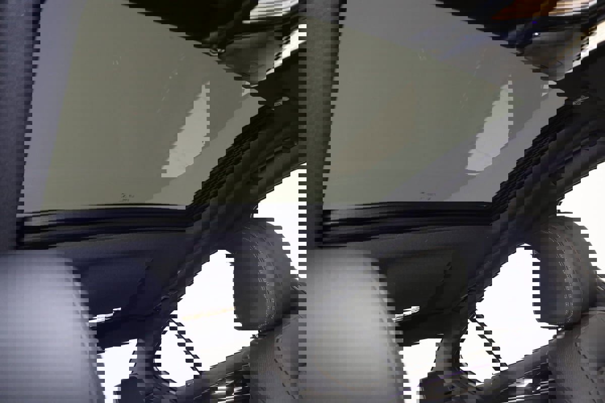 Used 2023 BMW 540i xDrive w/ M Sport Package image 11