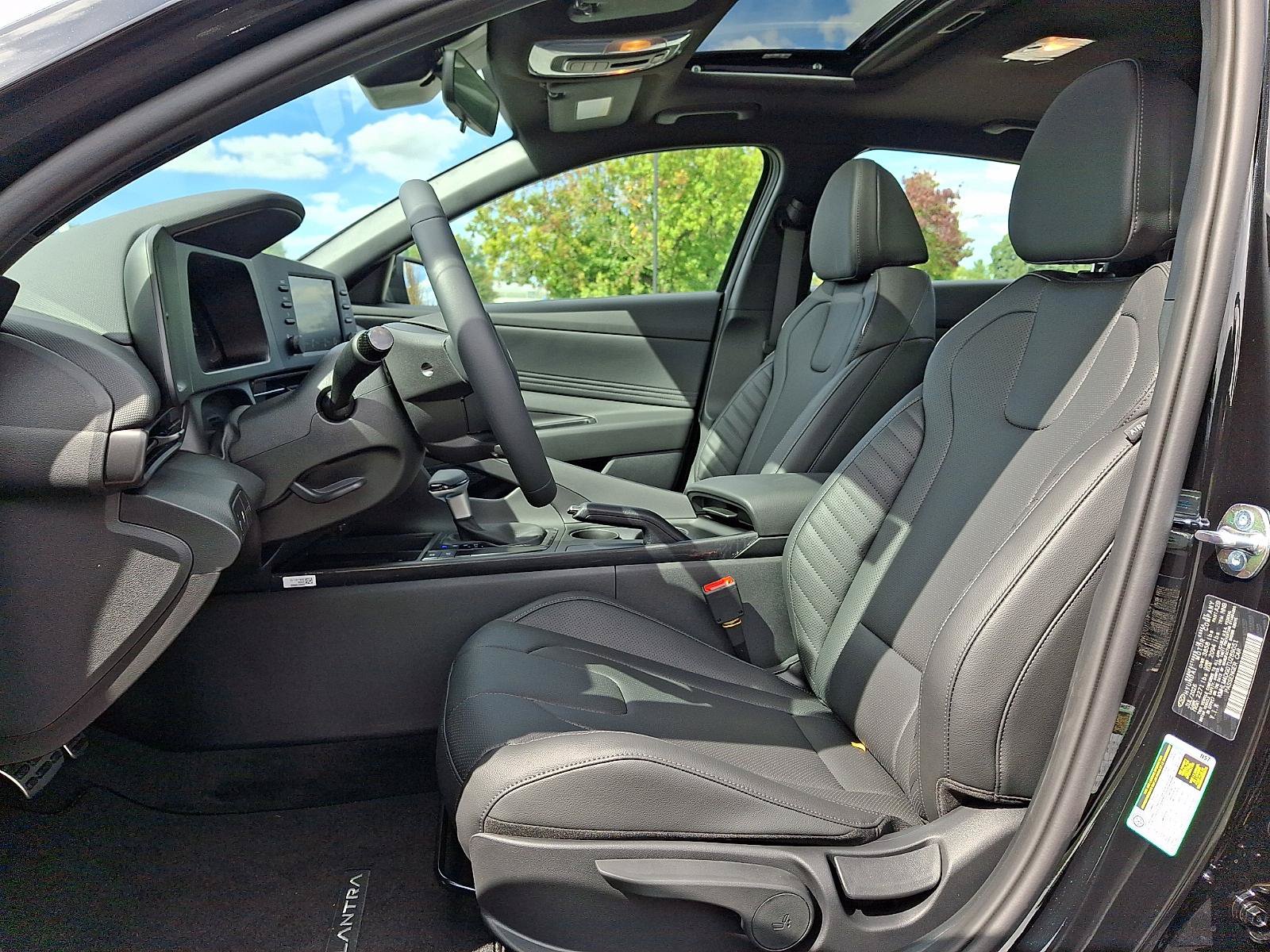 New 2026 Hyundai Elantra SEL Sport FWD image 9