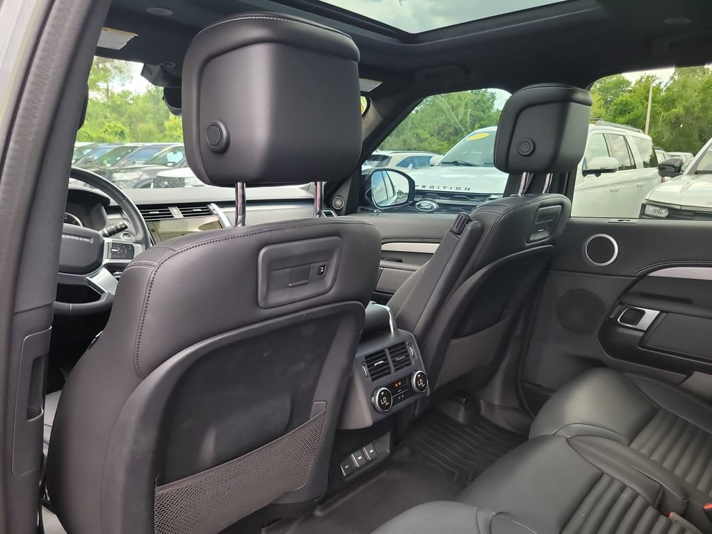 Used 2023 Land Rover Discovery S R-Dynamic AWD/4WD image 12