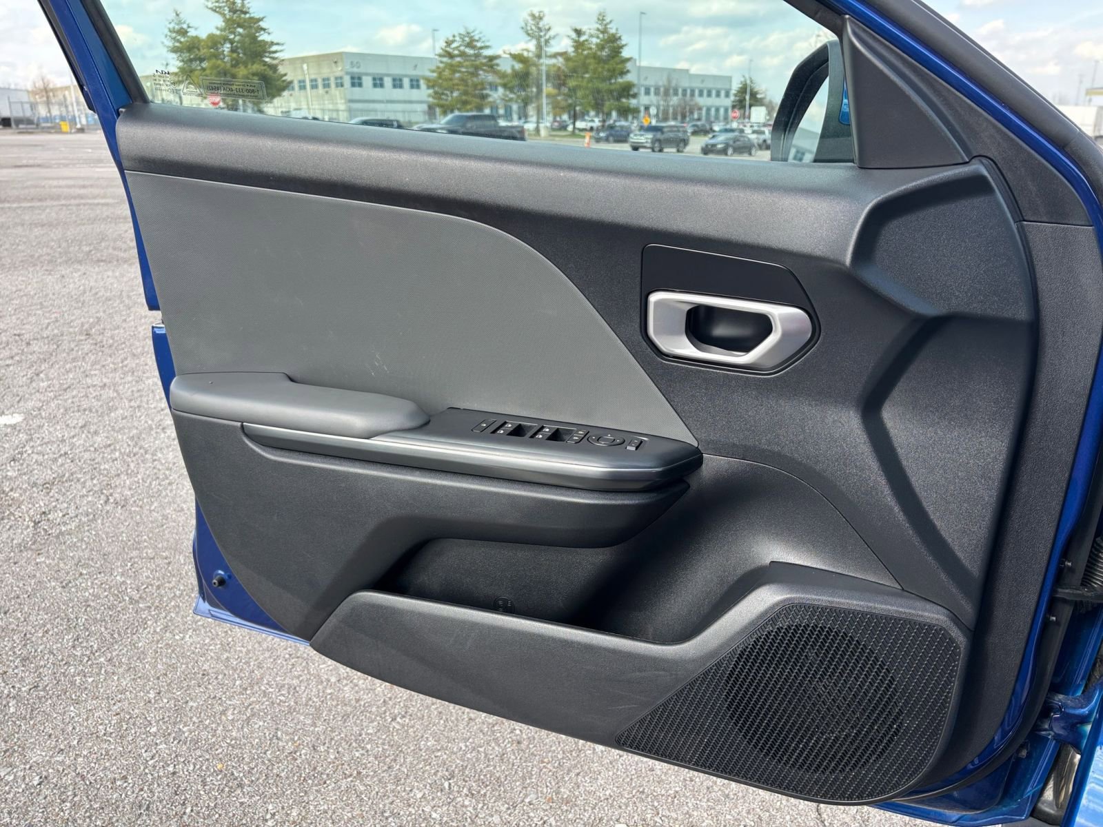 Used 2025 Kia K4 FWD image 18