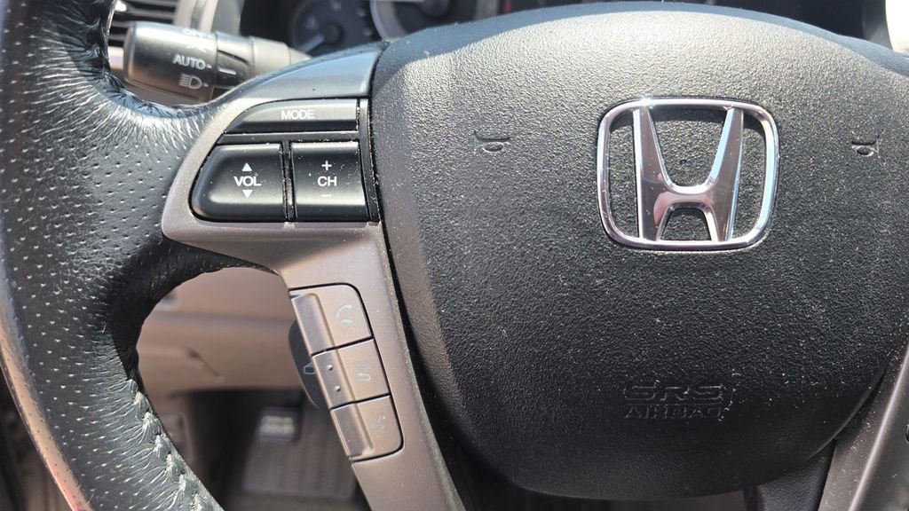 Used 2016 Honda Odyssey Touring Elite image 16