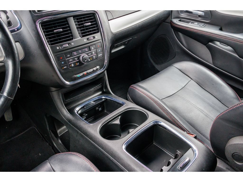 Used 2017 Dodge Grand Caravan GT FWD image 28