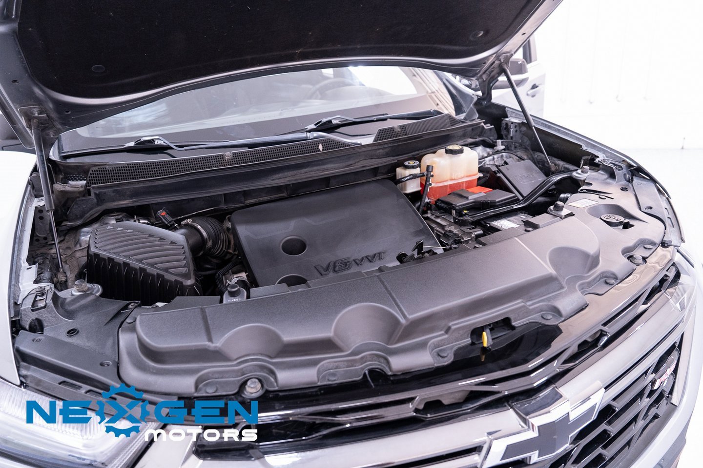 Used 2023 Chevrolet Traverse RS w/ LPO, Floor Liner Package image 10