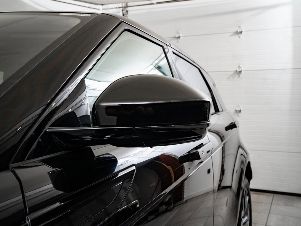 Used 2023 Land Rover Range Rover Evoque SE image 17