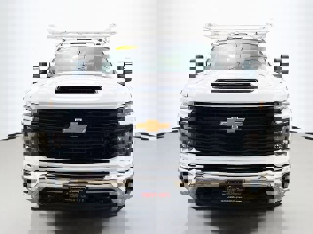 Used 2024 Chevrolet Silverado 3500 W/T w/ WT Convenience Package image 2