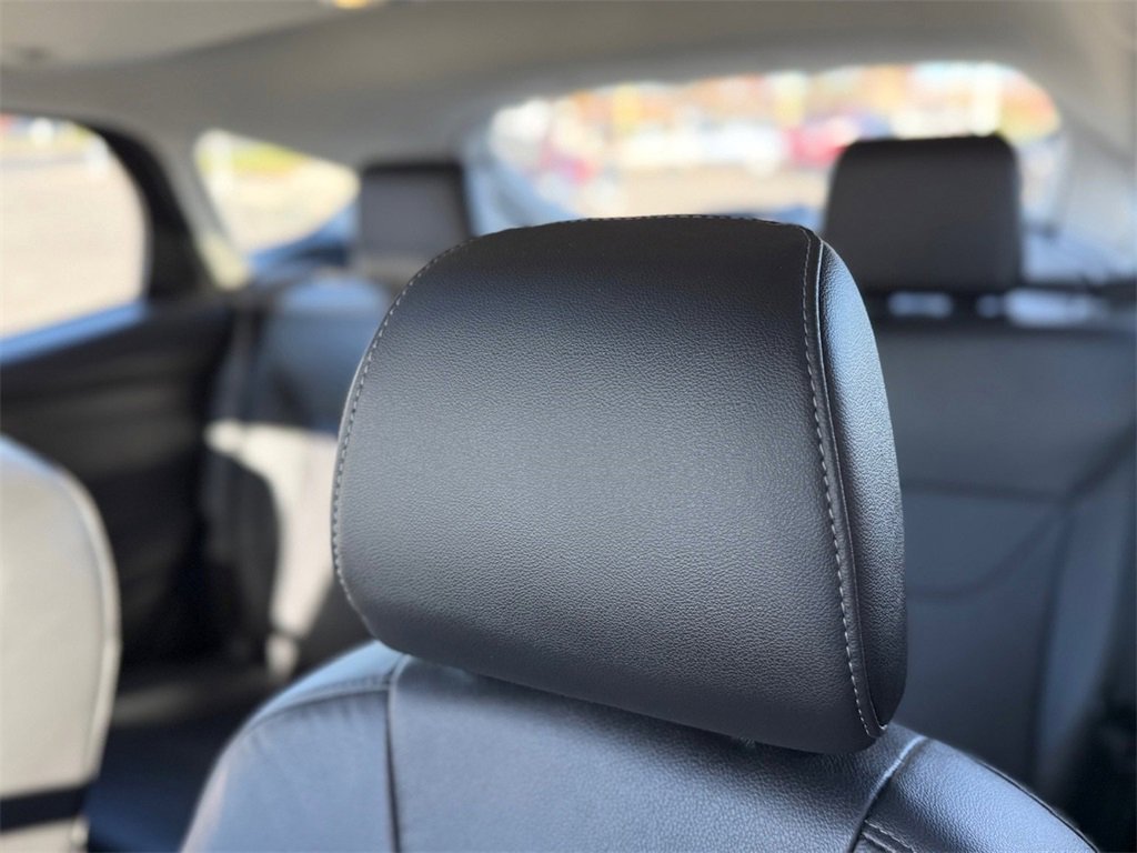 Used 2015 Ford Focus SE w/ Equipment Group 201A image 15