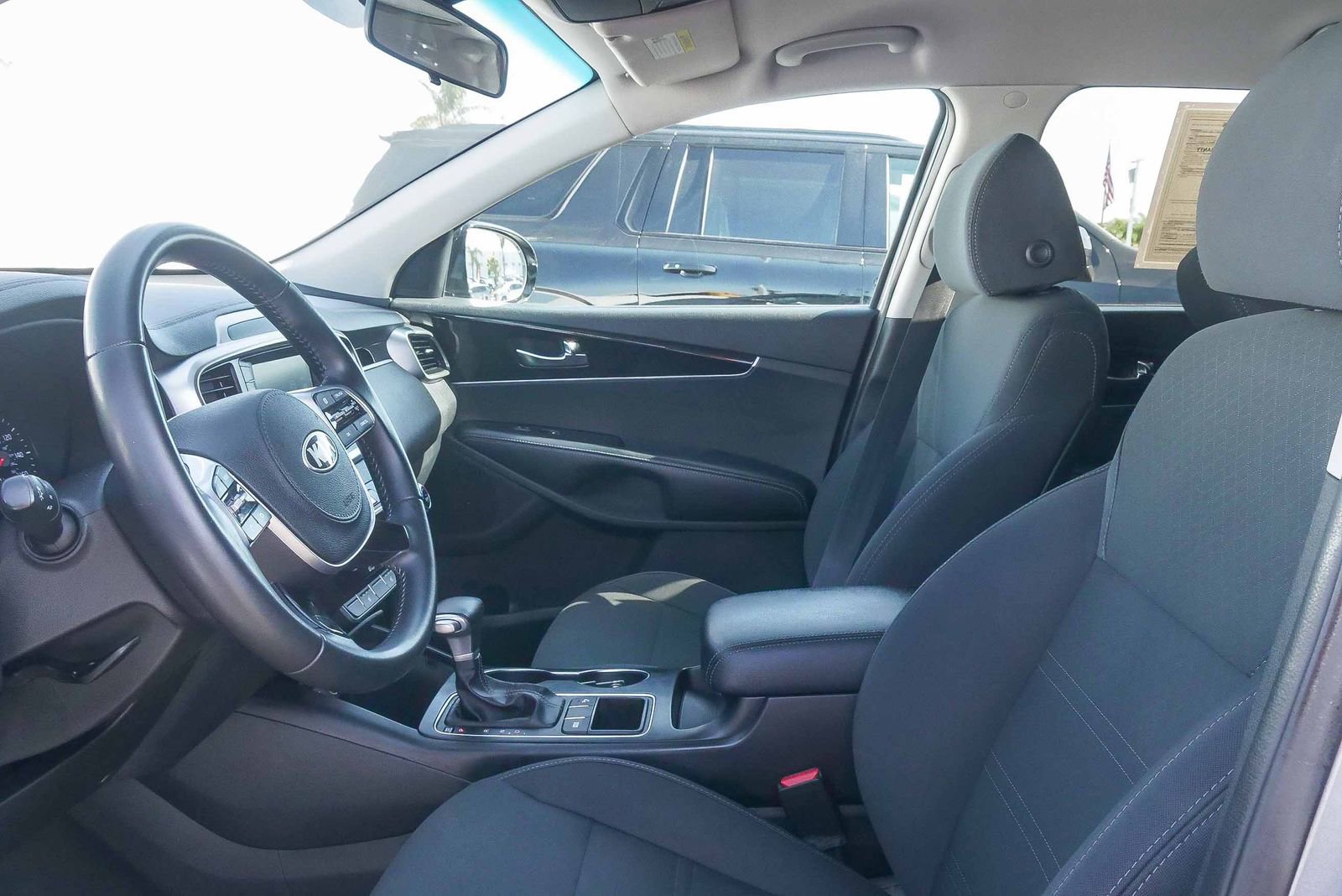 Used 2020 Kia Sorento S FWD image 18