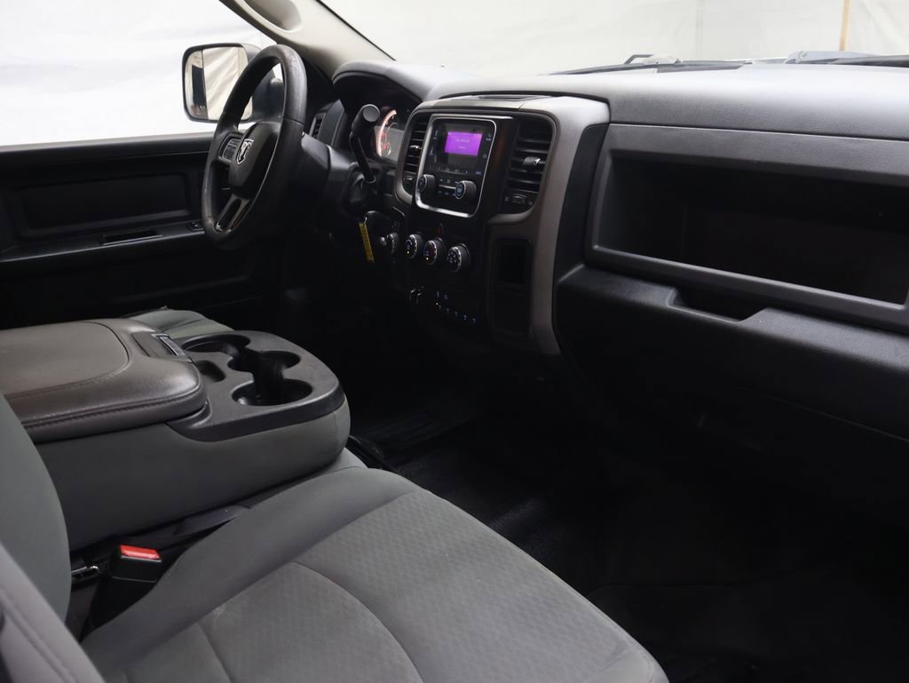 Used 2018 RAM 3500 Tradesman w/ Chrome Appearance Group AWD/4WD image 11