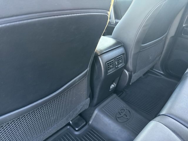 Used 2022 Toyota 4Runner SR5 Premium image 25