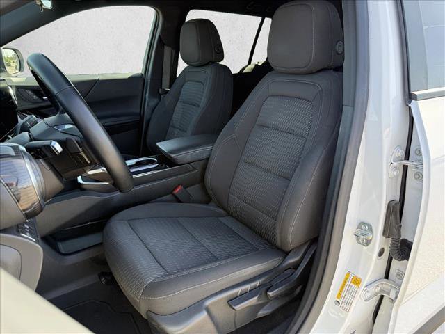 Used 2025 Chevrolet Equinox LT FWD image 17