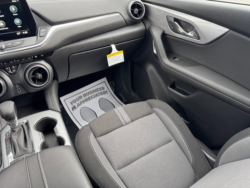 Used 2025 Chevrolet Blazer LT w/ Midnight/Sport Edition image 15