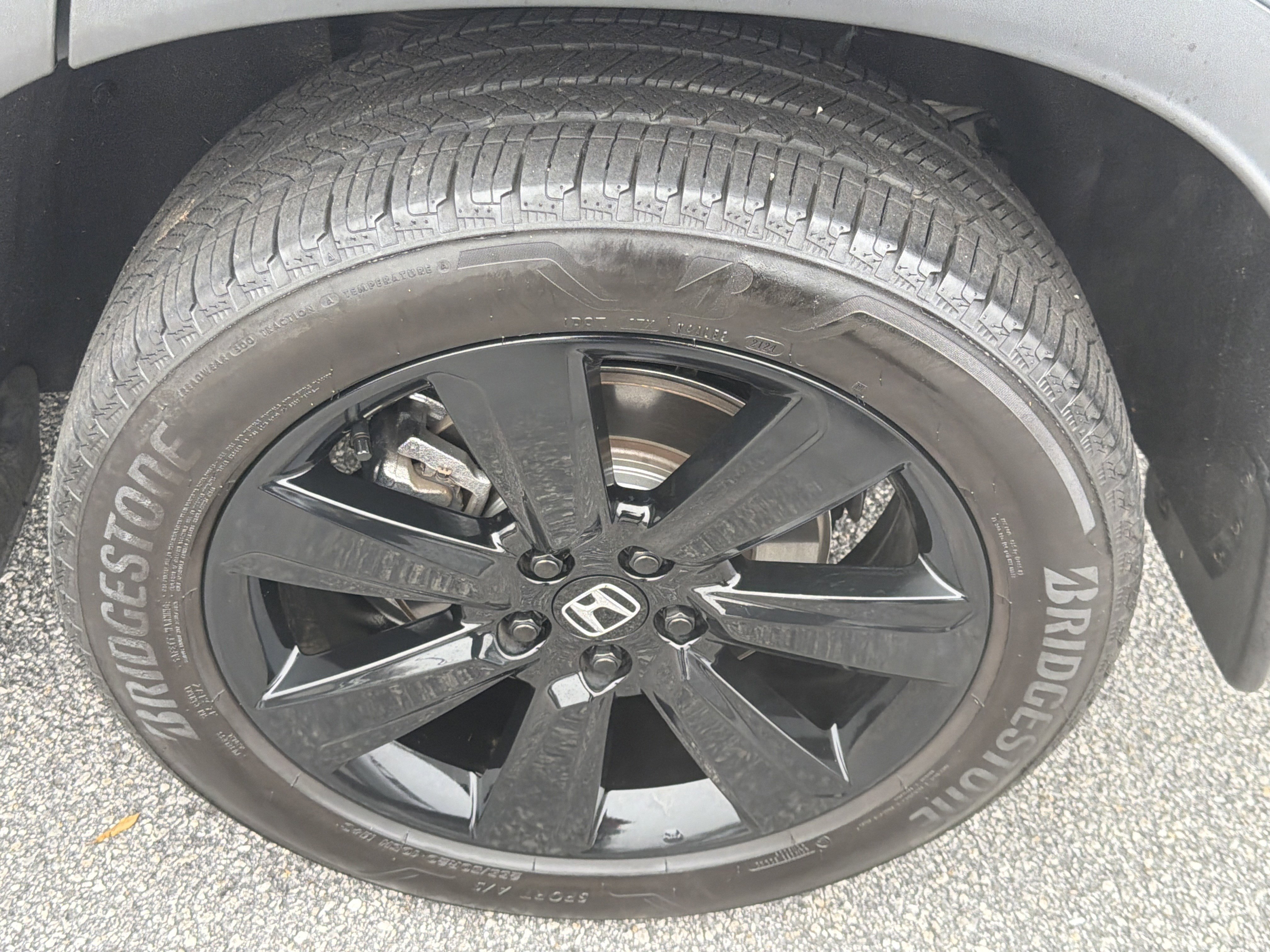 Used 2025 Honda Pilot Black Edition image 30