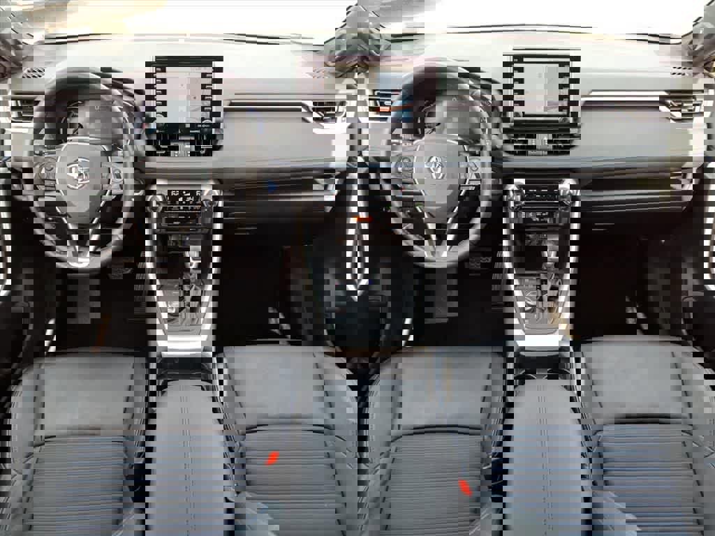 Used 2021 Toyota RAV4 XSE image 10