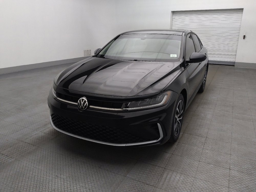 Used 2025 Volkswagen Jetta SE image 15