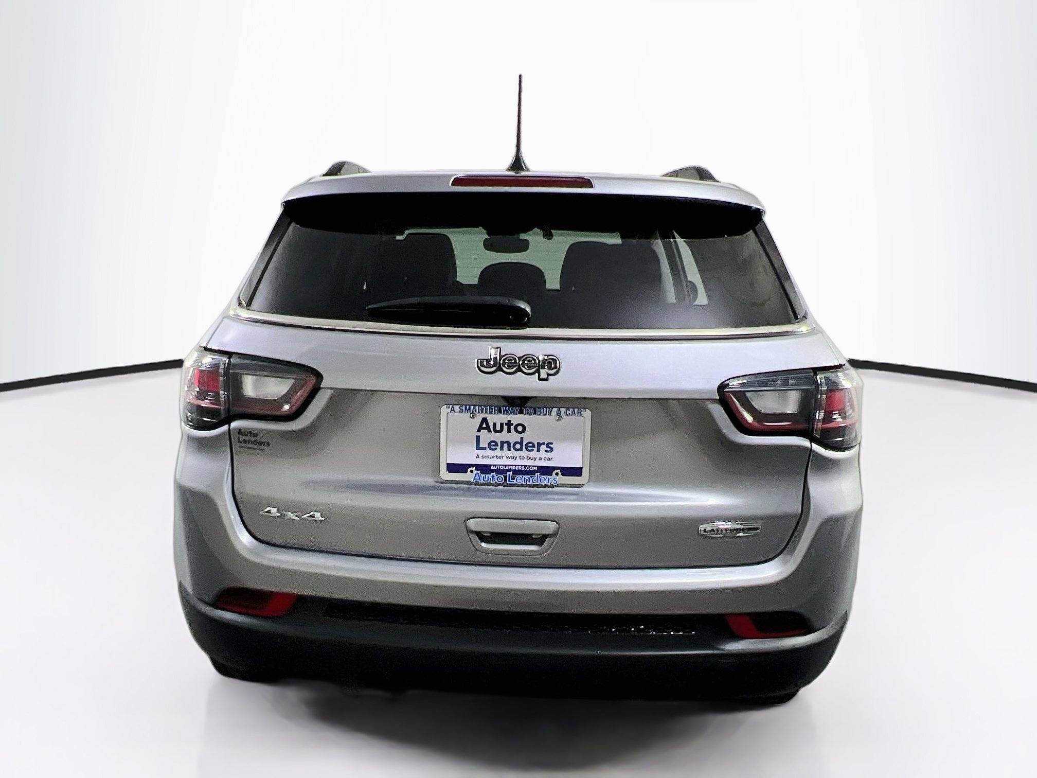 Used 2022 Jeep Compass Latitude w/ Sun and Sound Group AWD/4WD image 6