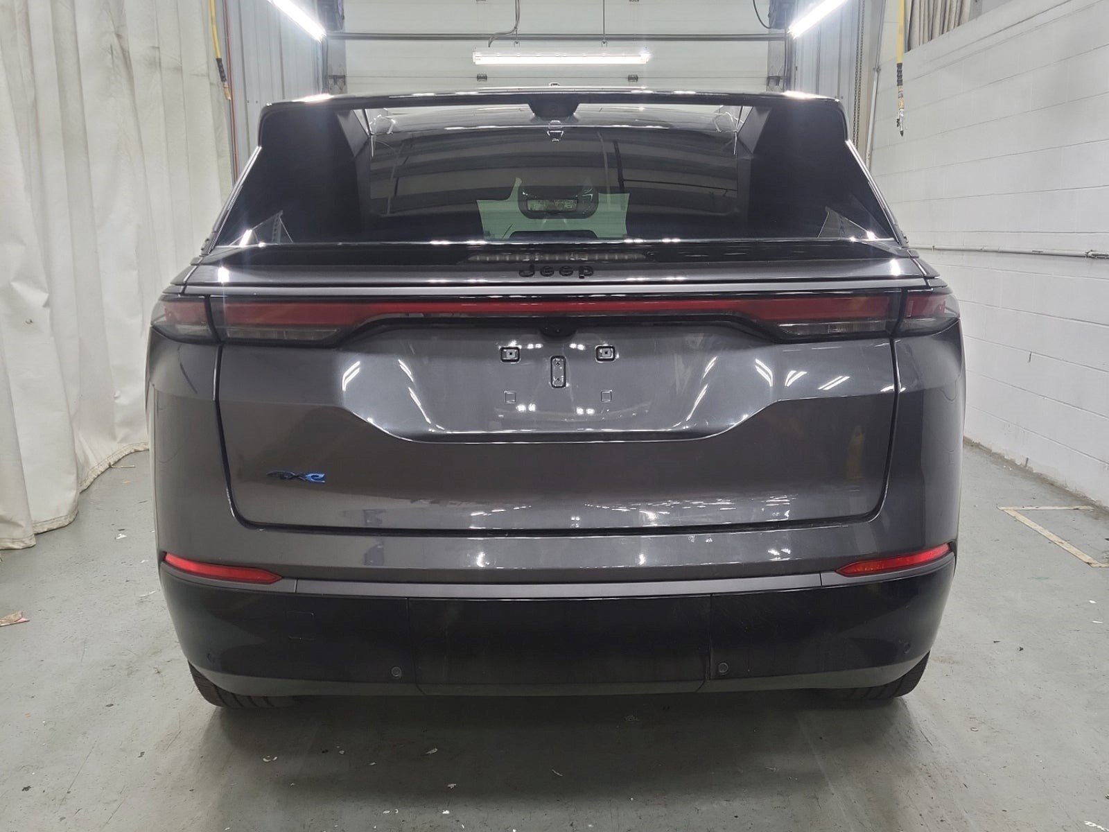 Used 2024 Jeep Wagoneer Launch Edition image 5