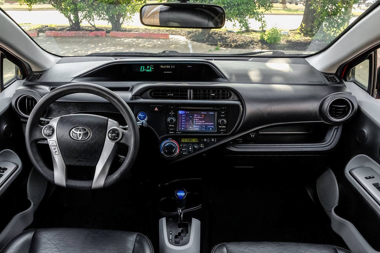 Used 2012 Toyota Prius C Four FWD image 19