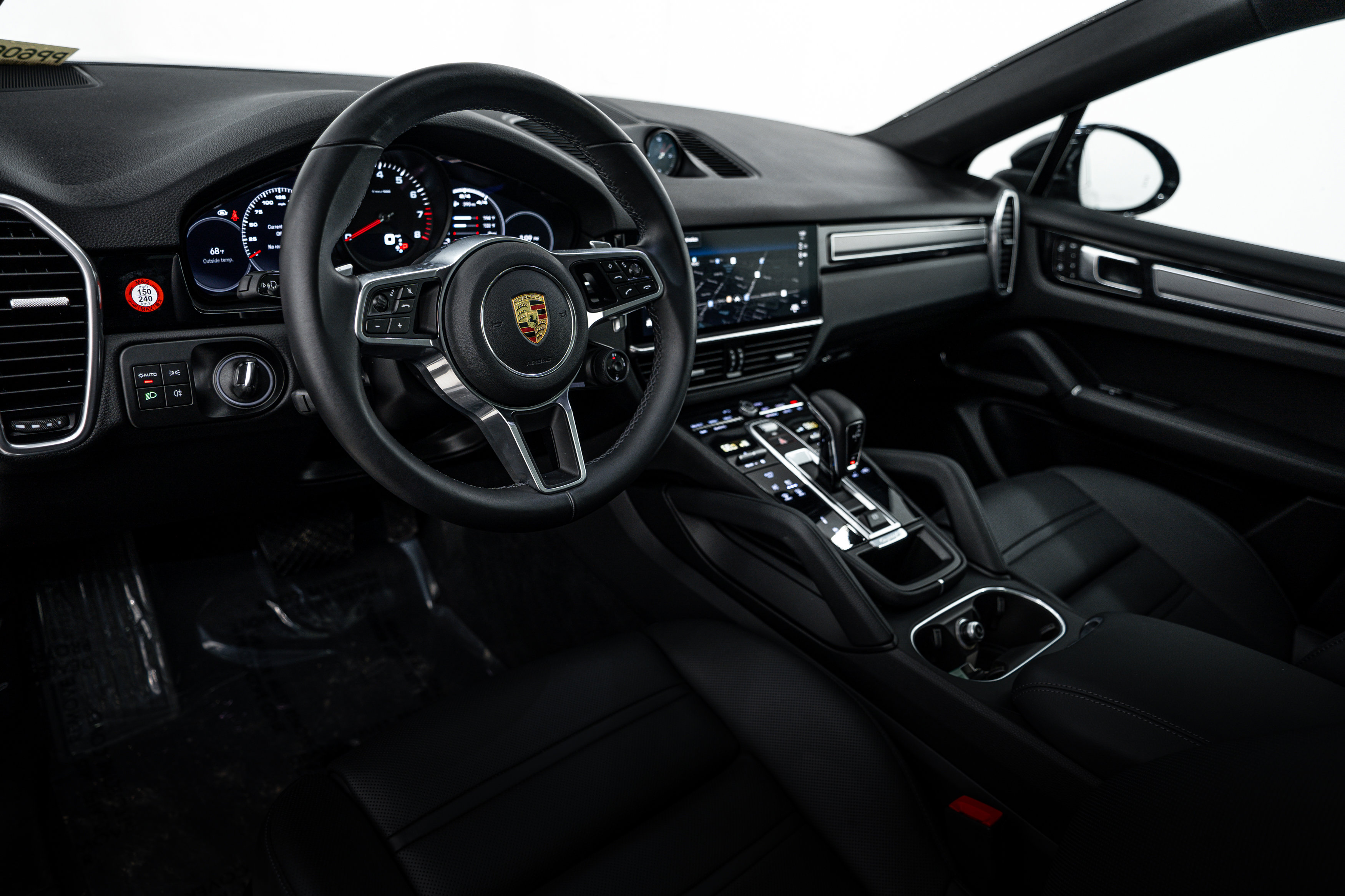 Certified 2022 Porsche Cayenne Platinum Edition AWD/4WD image 4