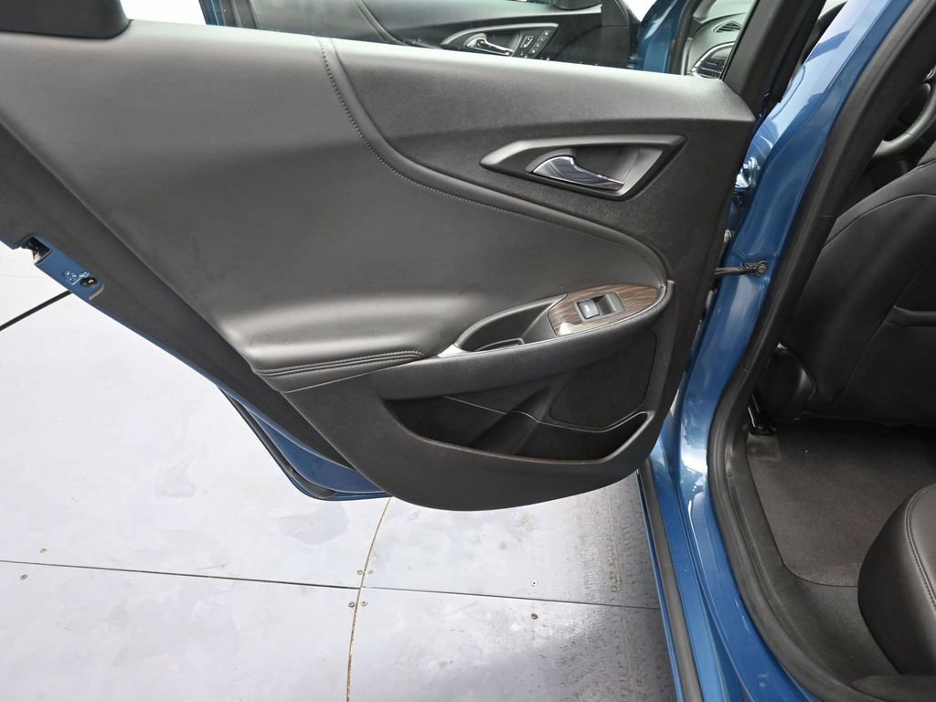 Used 2024 Chevrolet Malibu LT image 16