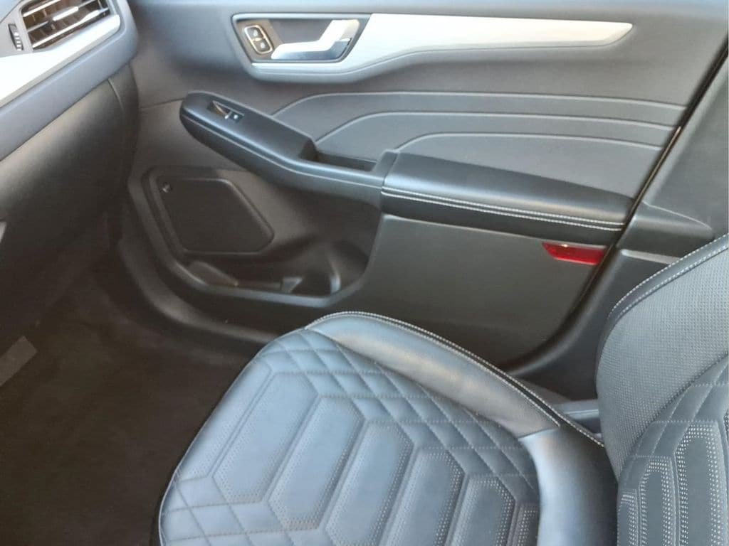 Used 2024 Ford Escape SE w/ PHEV Premium Package FWD image 26