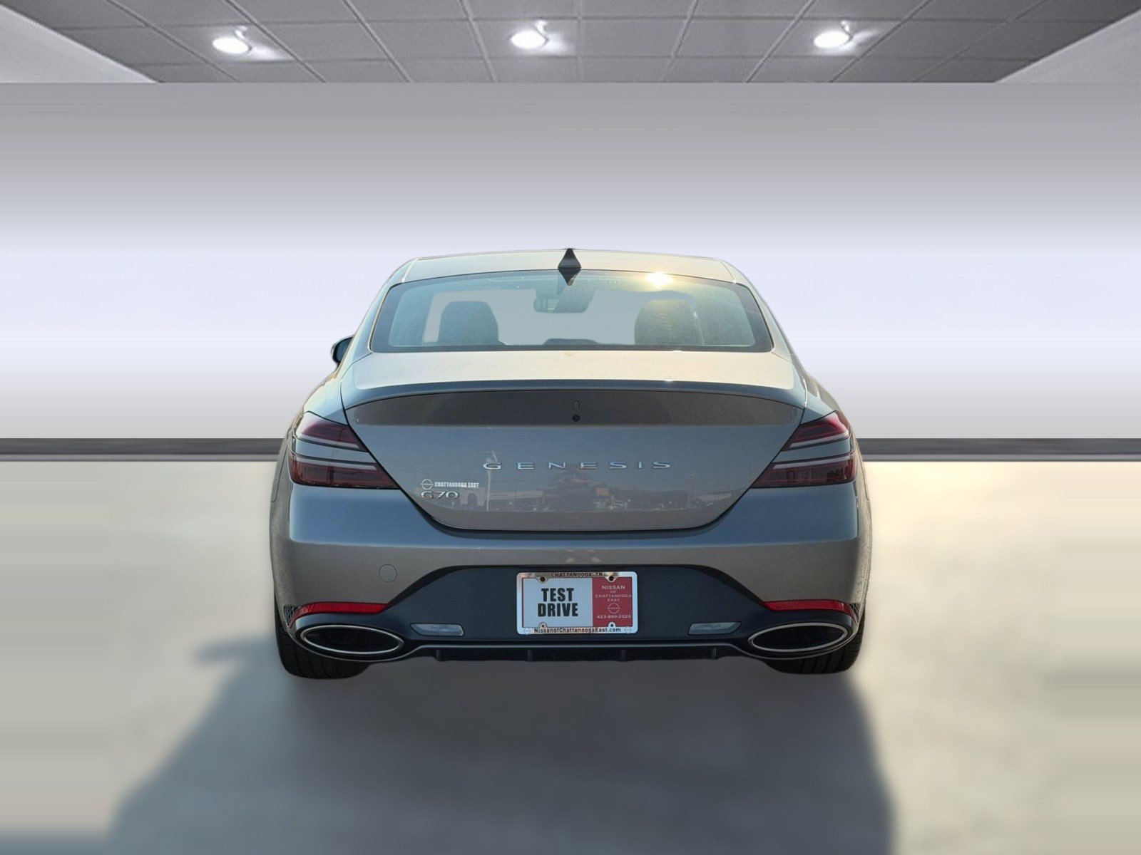 Used 2025 Genesis G70 2.5T image 10