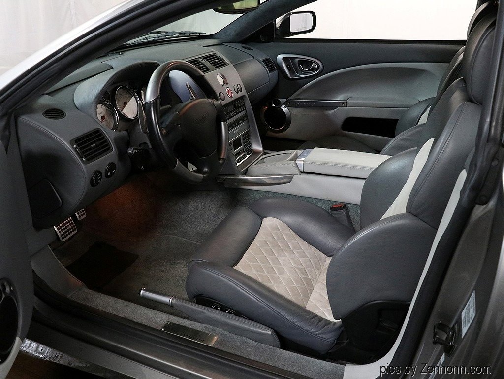 Used 2003 Aston Martin Vanquish Coupe image 16