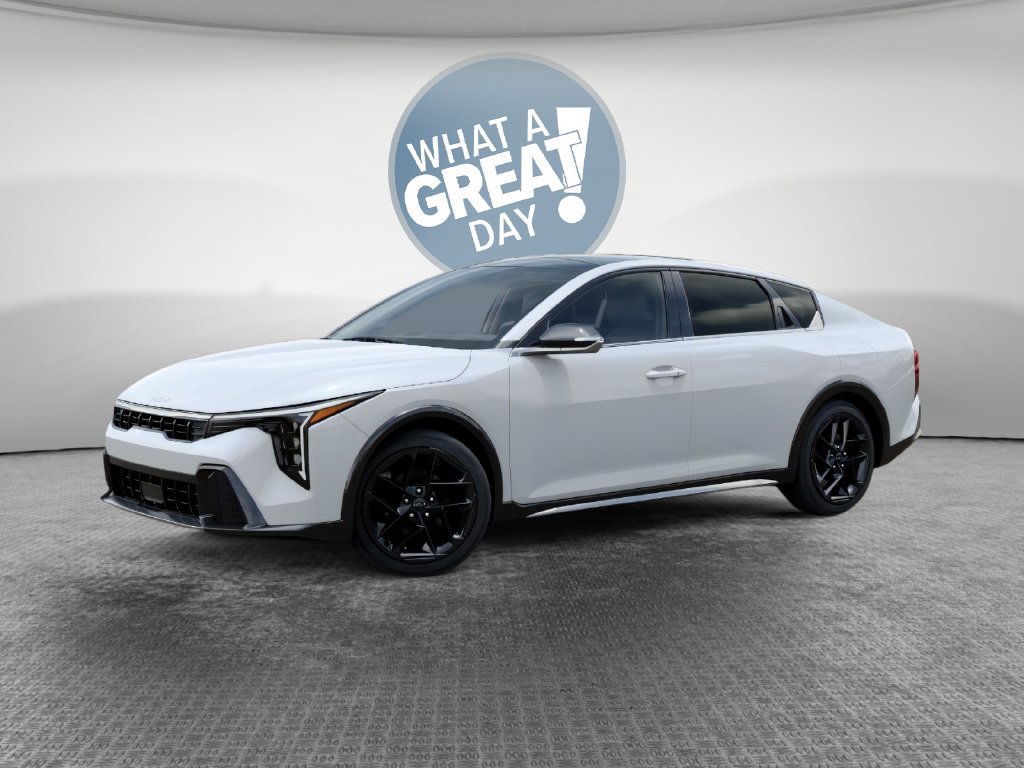New 2027 Kia K4 GT-Line w/ GT-Line Premium Package FWD image 3