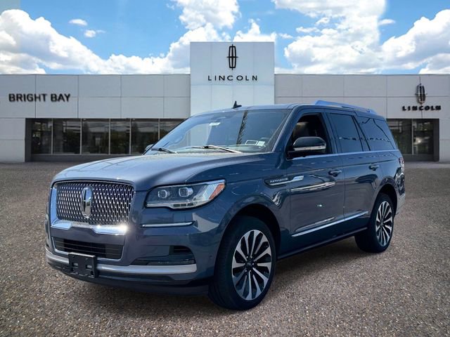 Certified 2023 Lincoln Navigator Reserve AWD/4WD image 2