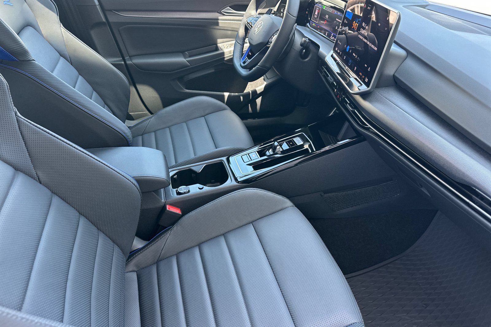New 2026 Volkswagen Golf AWD/4WD image 14