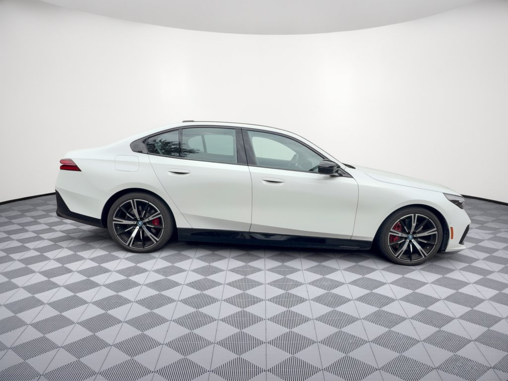 Used 2024 BMW i5 M60 w/ Premium Package AWD/4WD image 8