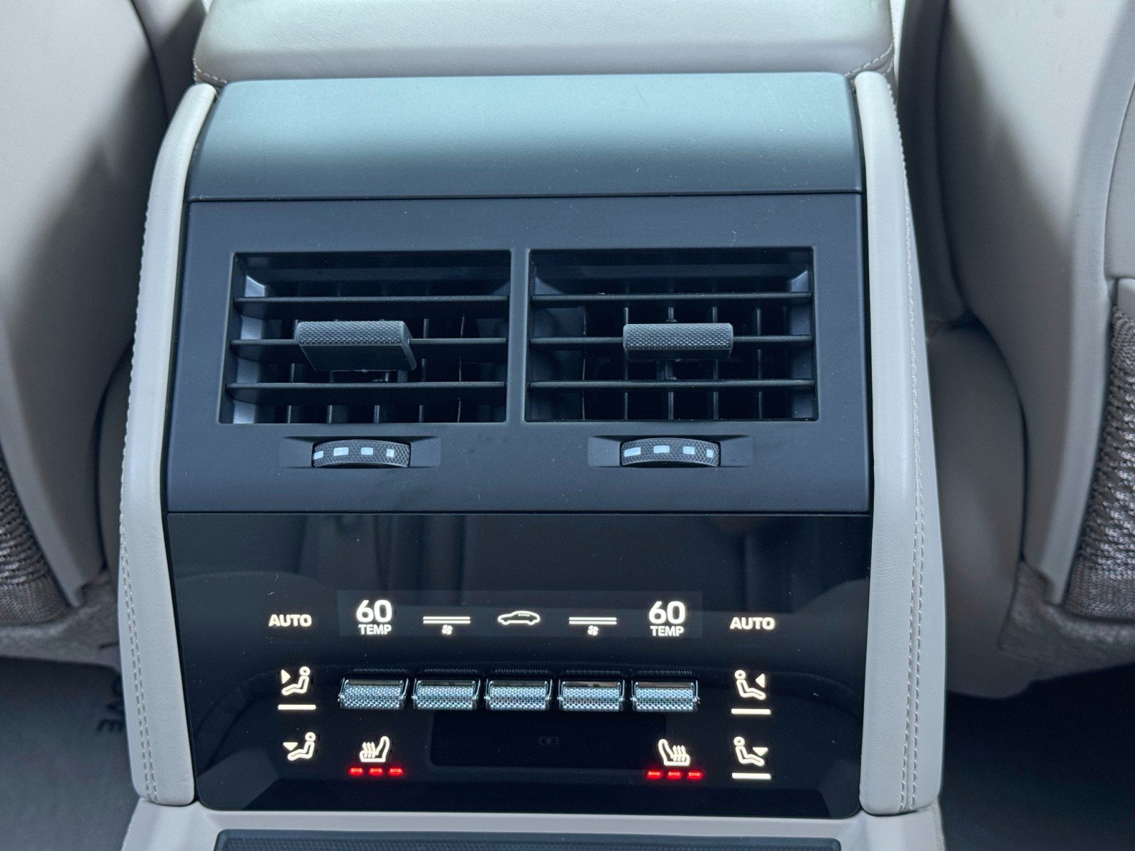 Used 2024 Porsche Panamera 4 AWD/4WD image 38