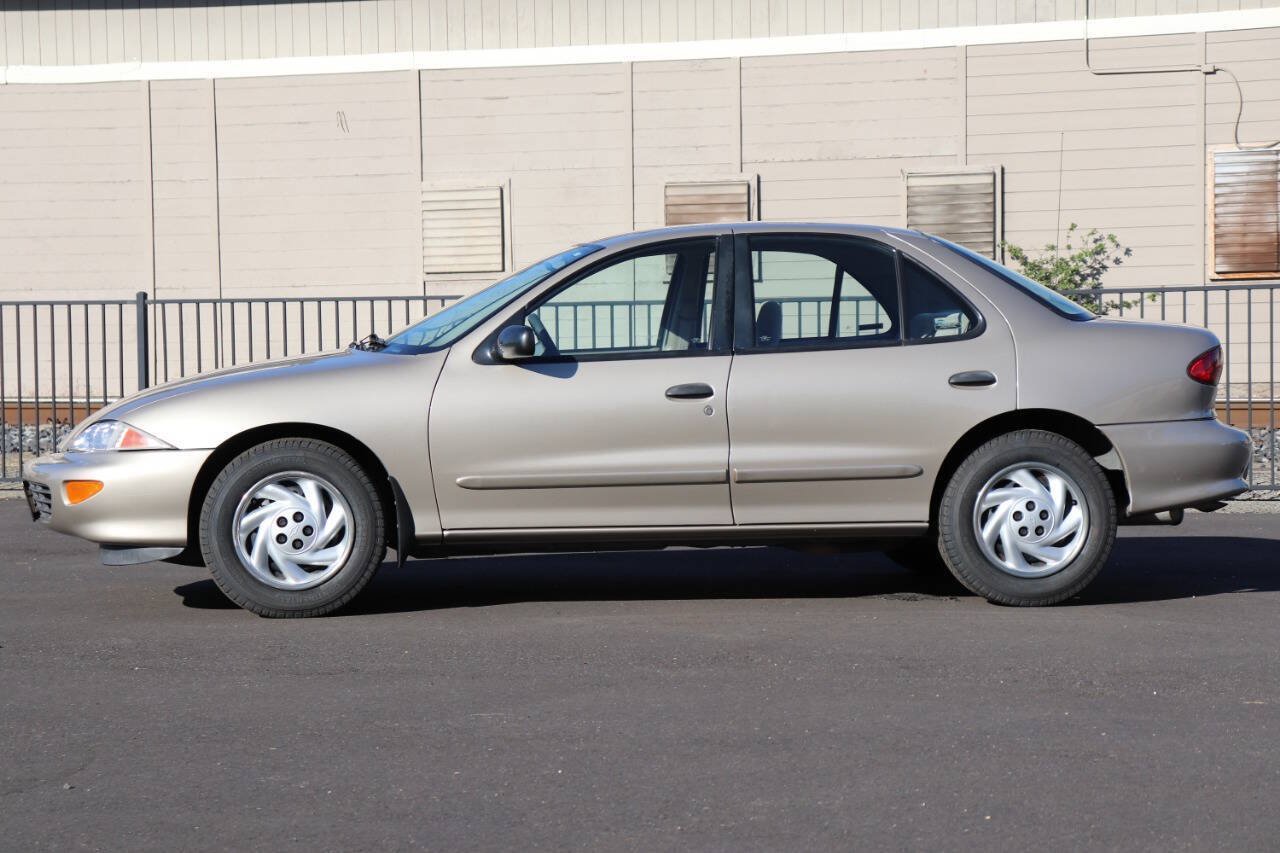 Used 1997 Chevrolet Cavalier LS w/ Preferred Equipment Group 2 FWD image 5