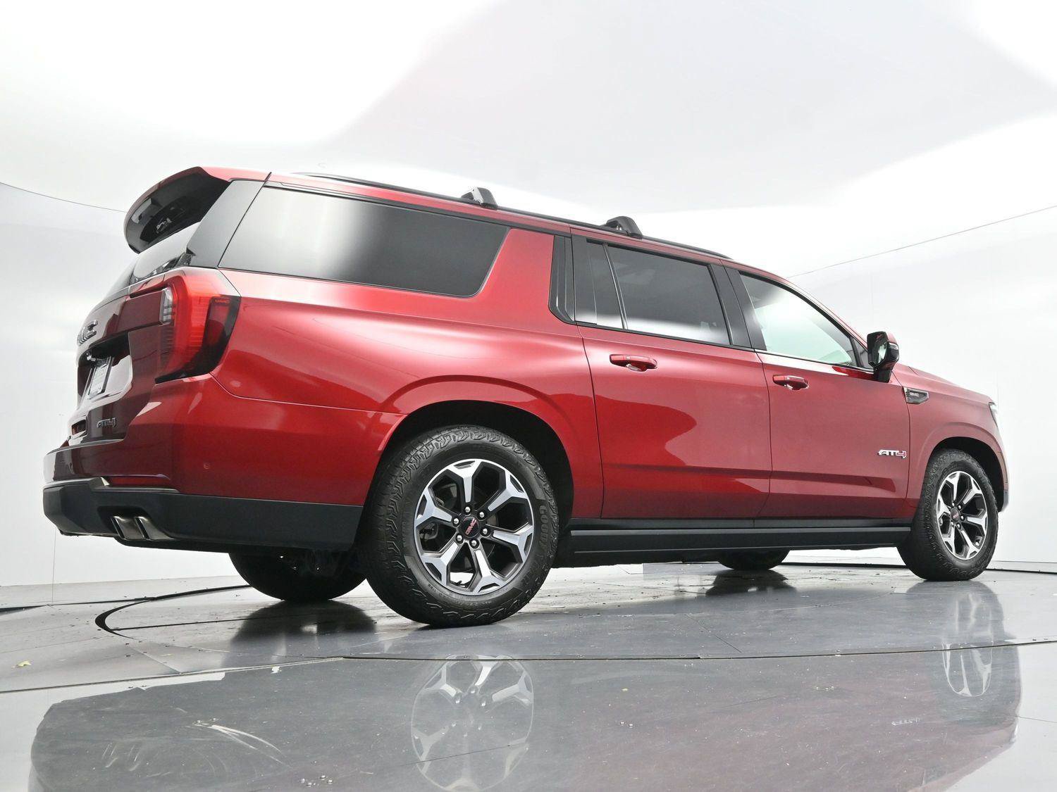 Used 2025 GMC Yukon XL AT4 Ultimate AWD/4WD image 52