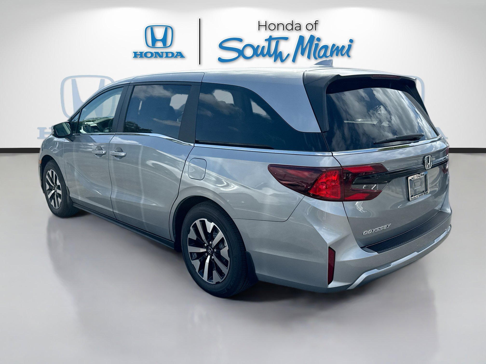 New 2026 Honda Odyssey EX-L image 4