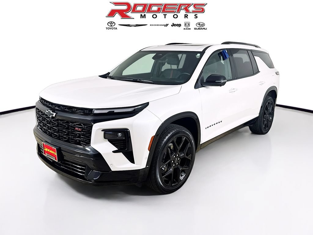Used 2024 Chevrolet Traverse RS w/ LPO, Floor Liner Package AWD/4WD image 3