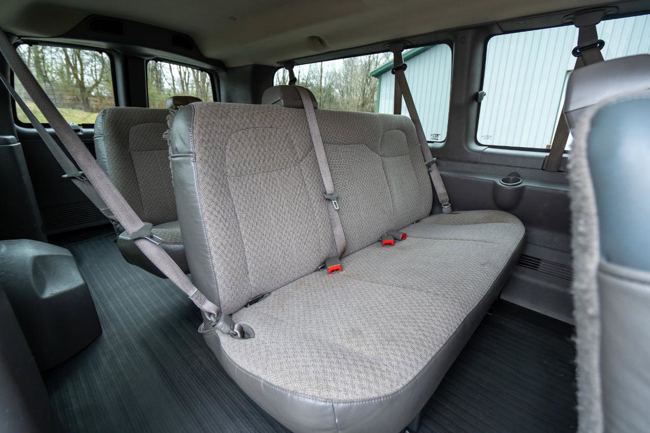 Used 2014 Chevrolet Express 3500 LS image 19