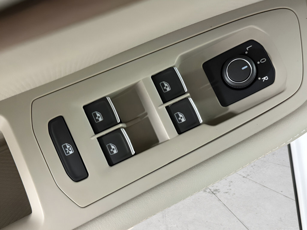 New 2026 Volkswagen Atlas SE image 22