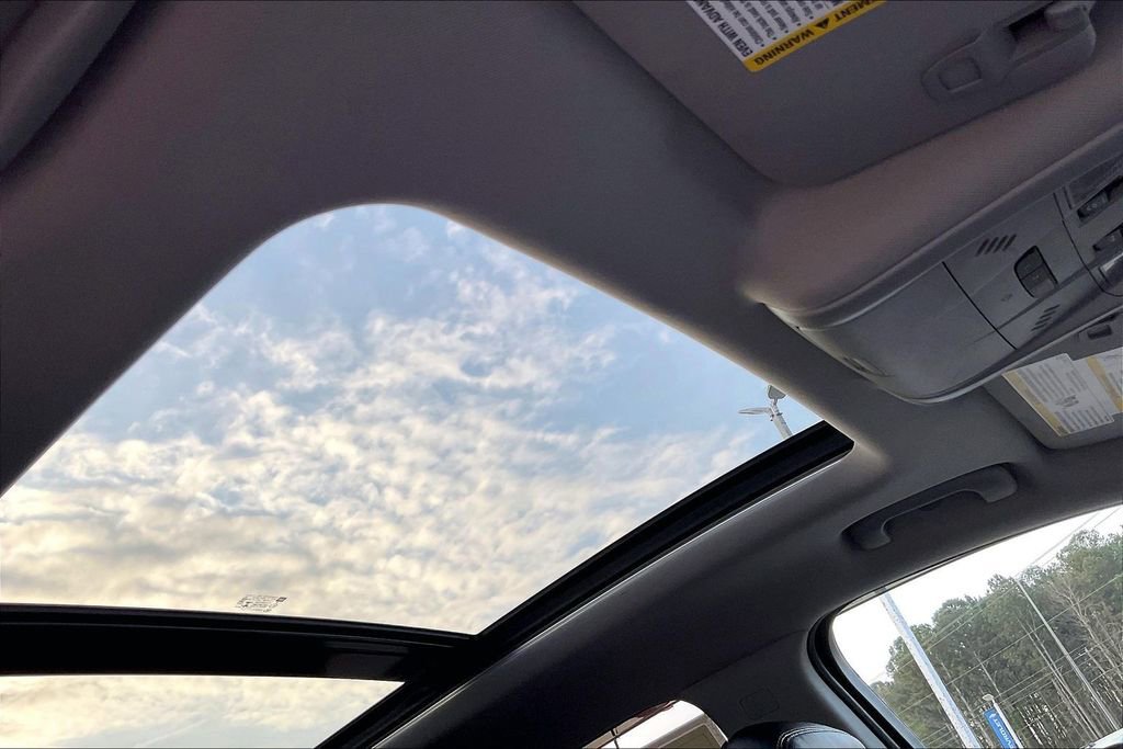 Used 2021 Chevrolet Equinox Premier image 22