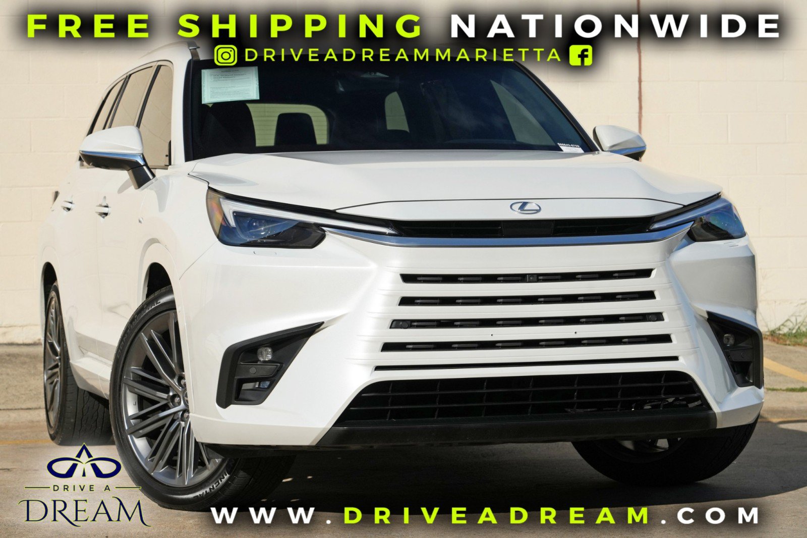 Used 2025 Lexus TX 550h AWD Plug-In Hybrid w/ Technology Package image 2