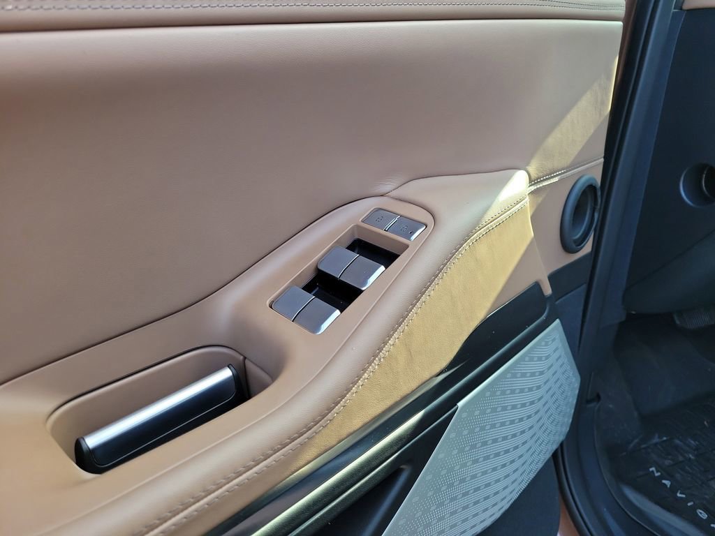 New 2025 Lincoln Navigator L Black Label image 19