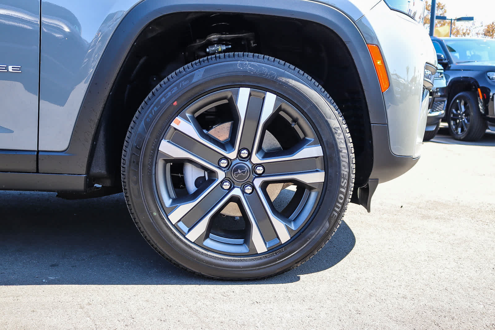 New 2027 Jeep Grand Cherokee Limited AWD/4WD image 10